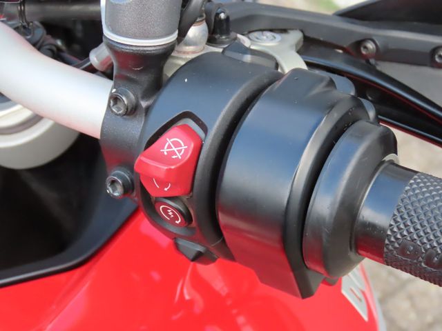 ducati - multistrada-v4-s