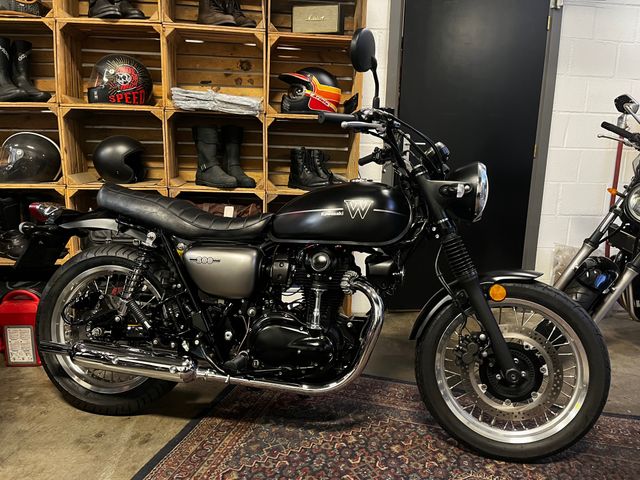 kawasaki - w800