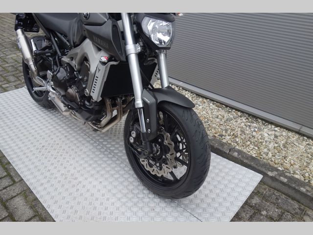 yamaha - mt-09-abs