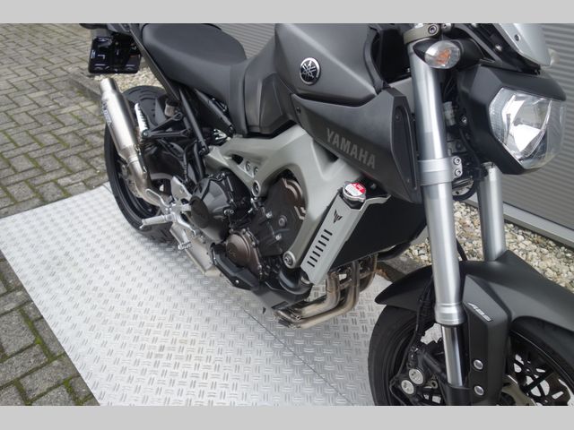 yamaha - mt-09-abs