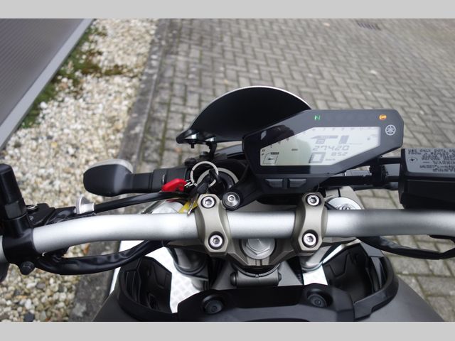 yamaha - mt-09-abs