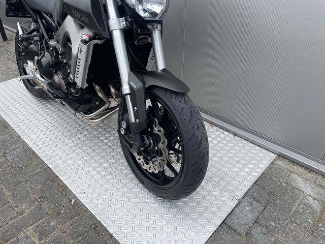 yamaha - mt-09-abs