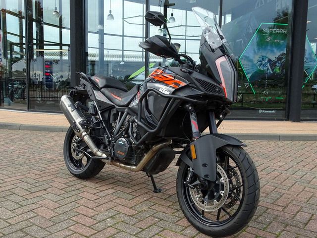ktm - 1290-super-adventure-s
