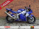 YAMAHA R1