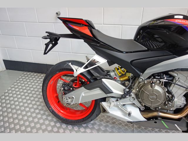 aprilia - tuono-660-factory