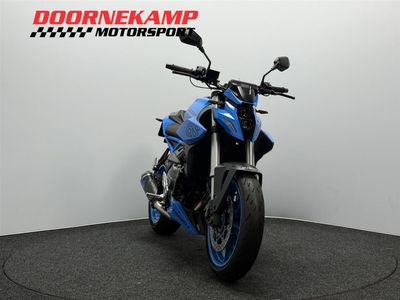 SUZUKI GSX-8S – foto 4