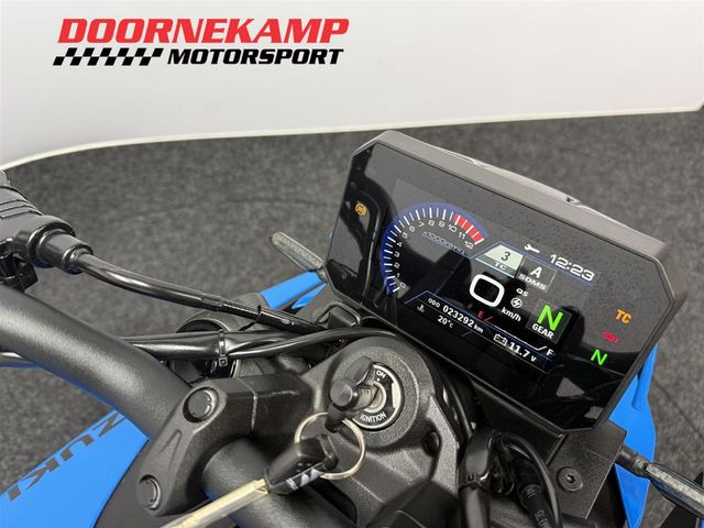 suzuki - gsx-8s