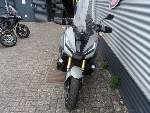 honda - x-adv