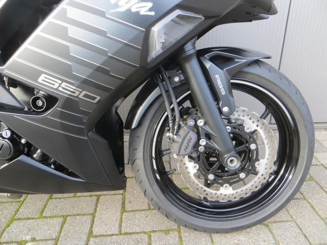 kawasaki - ninja-650