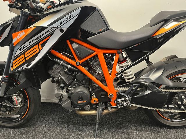 ktm - 1290-super-duke-r