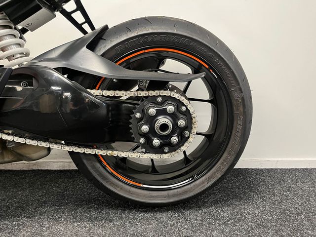 ktm - 1290-super-duke-r