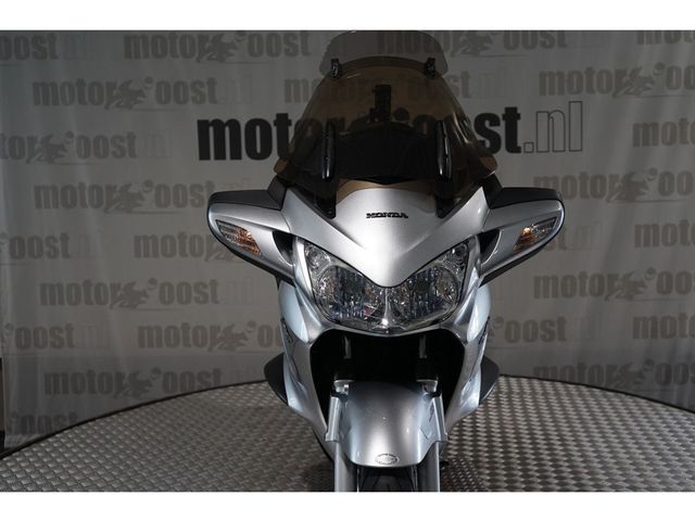 honda - st-1300-pan-european