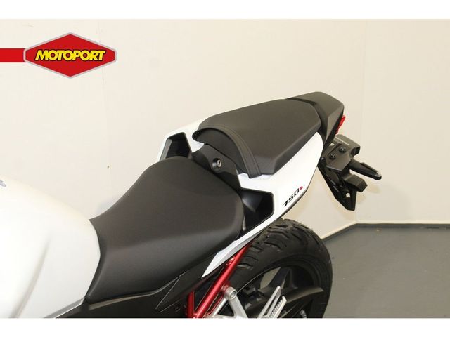 honda - cb-750-hornet