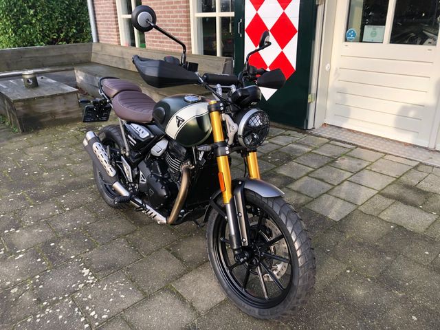 triumph - scrambler-400-x