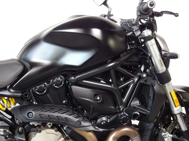 ducati - monster-821-dark