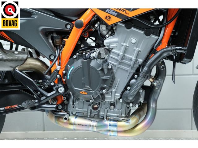 ktm - 890-duke-r
