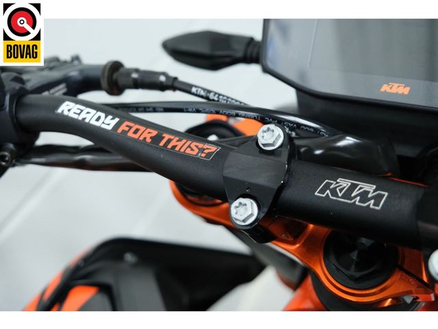ktm - 890-duke-r