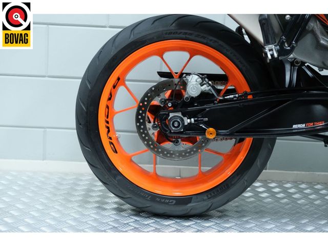 ktm - 890-duke-r