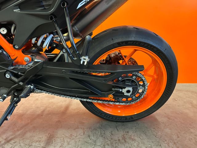 ktm - 890-duke-r