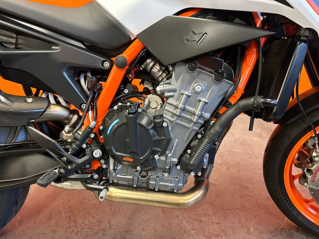ktm - 890-duke-r