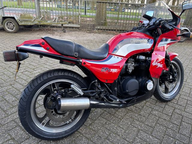 kawasaki - gpz-750