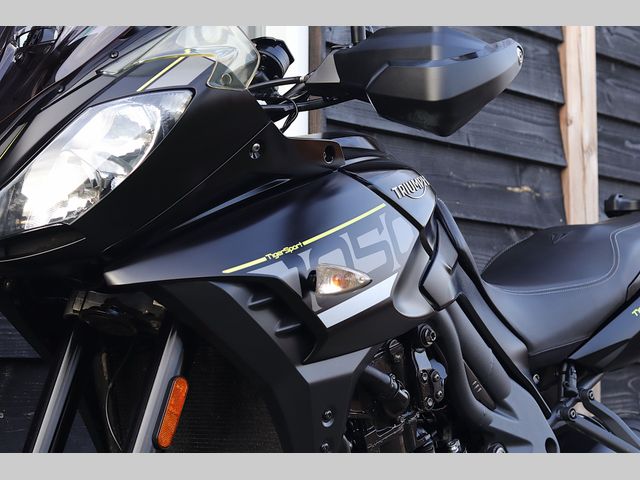 triumph - tiger-1050-sport