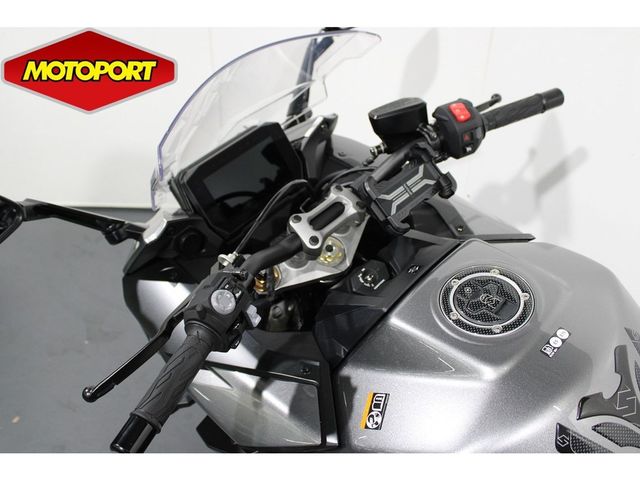 suzuki - gsx-s-1000-gt