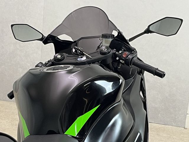 kawasaki - zx-6r