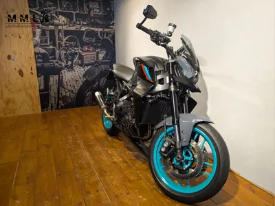 YAMAHA MT 09 – foto 4