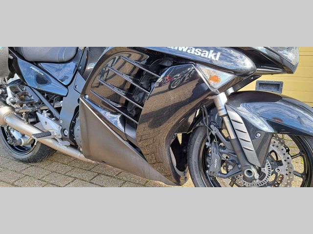 kawasaki - gtr-1400-grand-tourer