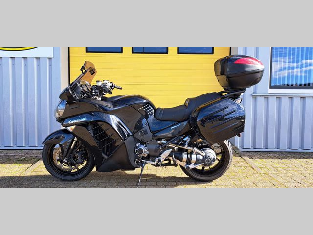 kawasaki - gtr-1400-grand-tourer