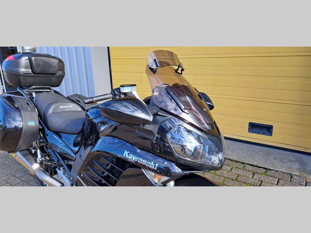 kawasaki - gtr-1400-grand-tourer