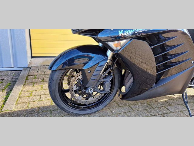 kawasaki - gtr-1400-grand-tourer