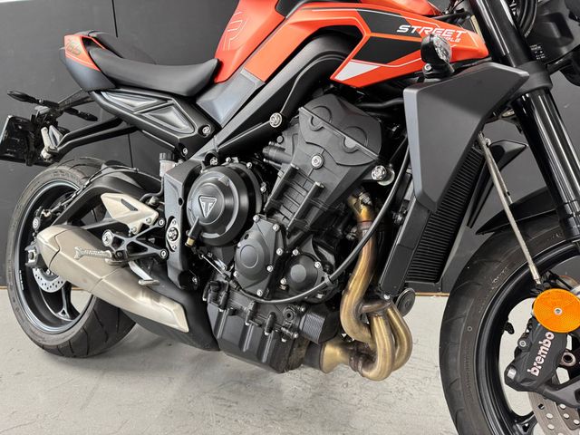 triumph - street-triple-r