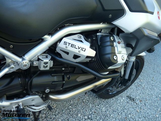 moto-guzzi - stelvio-1200-abs