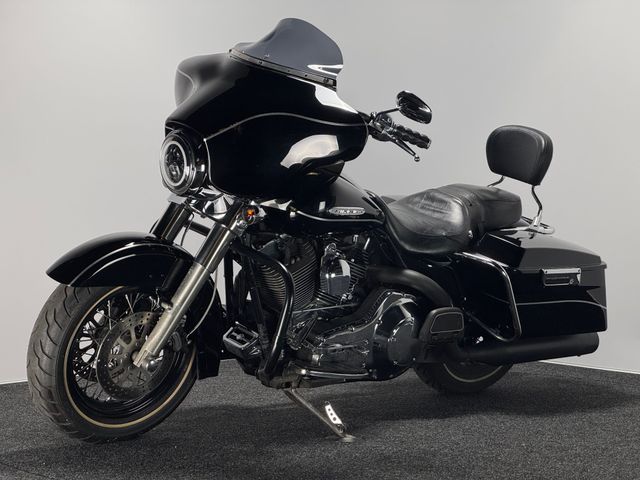 harley-davidson - electra-glide-ultra-classic-flhtcui
