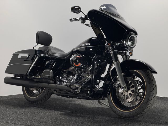 harley-davidson - electra-glide-ultra-classic-flhtcui