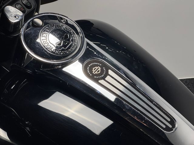 harley-davidson - electra-glide-ultra-classic-flhtcui