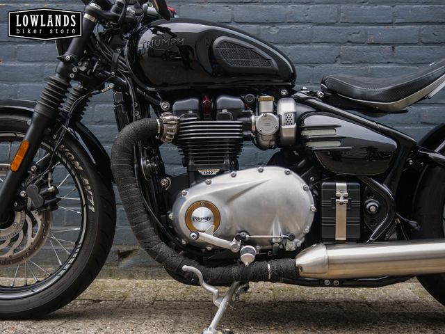 triumph - bonneville-bobber