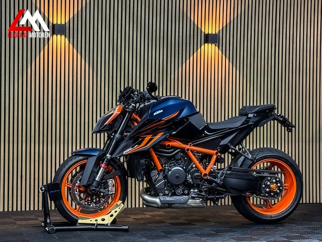 ktm - 1290-super-duke-r