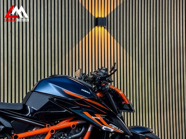 ktm - 1290-super-duke-r