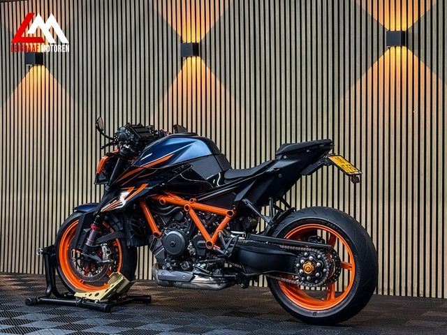 ktm - 1290-super-duke-r
