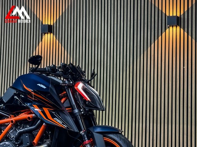 ktm - 1290-super-duke-r