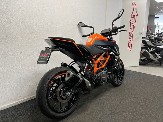 ktm - 390-duke
