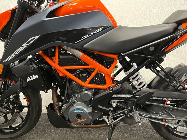 ktm - 390-duke