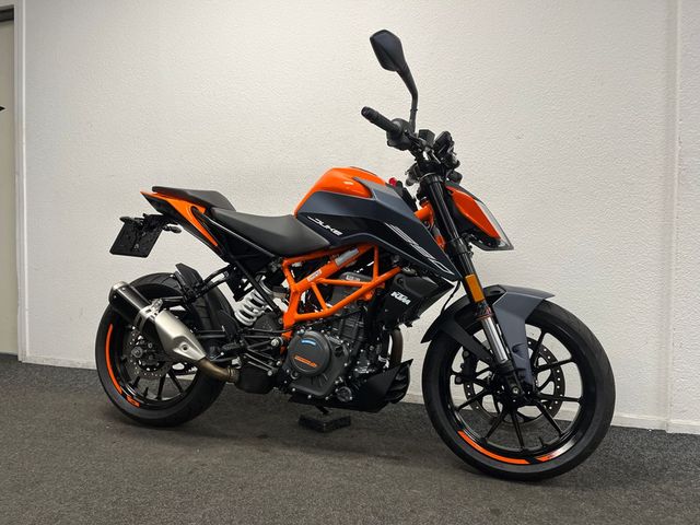 ktm - 390-duke