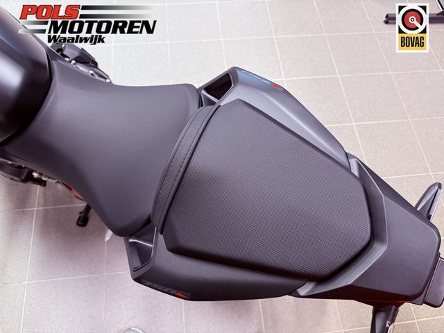 honda - cb-750-hornet