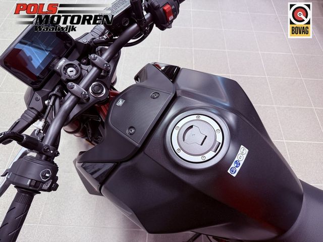 honda - cb-750-hornet
