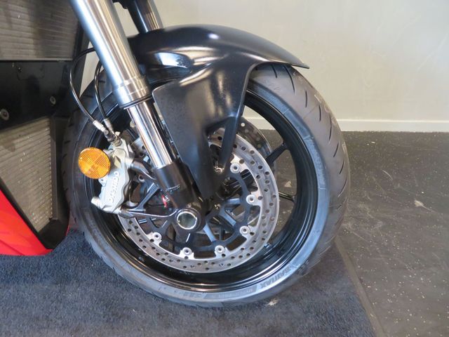 ducati - streetfighter-v2