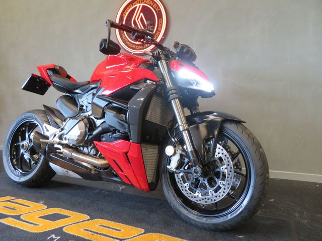 ducati - streetfighter-v2